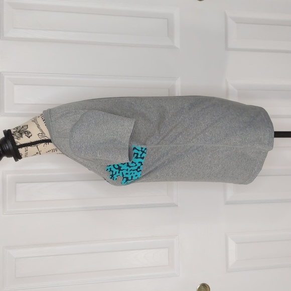 NIKE Gray T-Shirt, Teal Animal Print, Workout Shirt, Exercise Top Dri-Fit - Picture 5 of 8